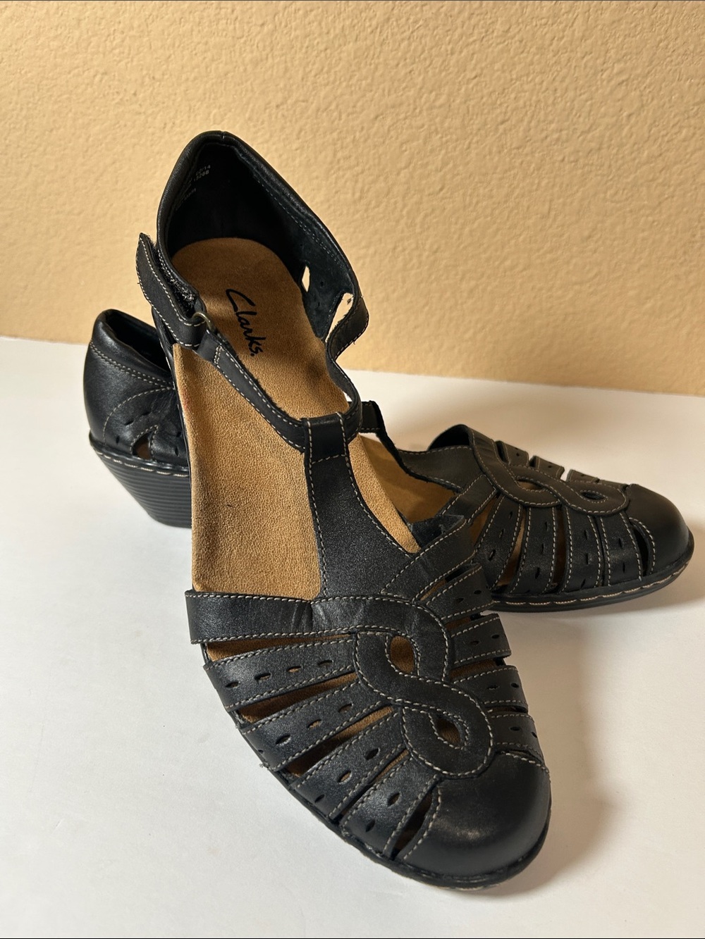 Clarks Black Leather T-Strap Cutout Wedge Heels size 10